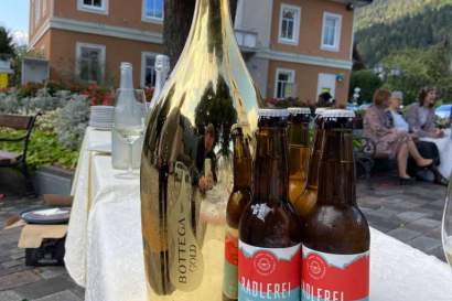 03c_bildergalerie_aussen_event.jpg